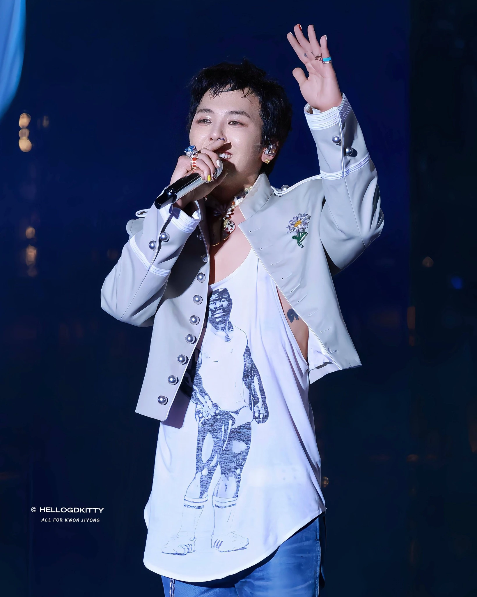 G-DRAGON biểu diễn tại sự kiện