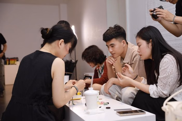 Sản phẩm Pháp lam được ứng dụng trong đời sống hiện đại