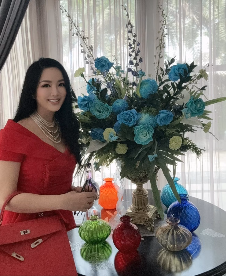 Giáng My luôn giữ vững phong độ thời trang ấn tượng.